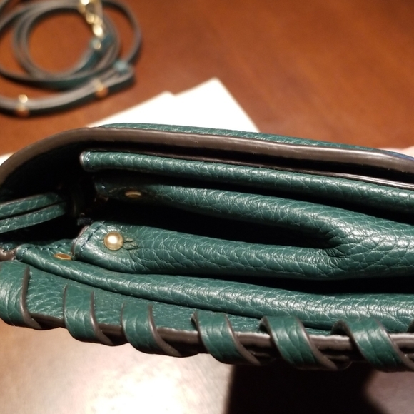 Oversized Green Crossbody Bag - Picture 7 of 8